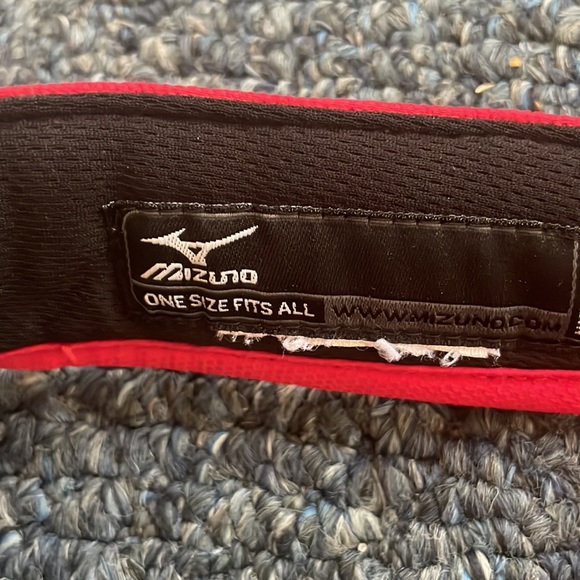 EUC Atlanta Track Club Tank and Visor - Picture 4 of 5